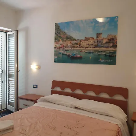 Mareluna Ischia 3*