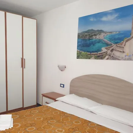 Lejlighedshotel Mareluna Ischia 3*