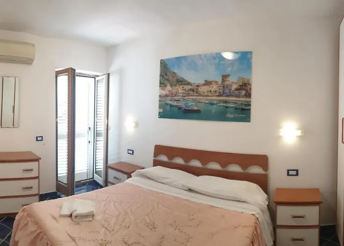 Mareluna Ischia 3* Форио