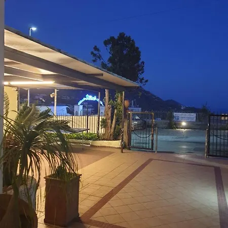 Mareluna Ischia * Forio (Isola d'Ischia)