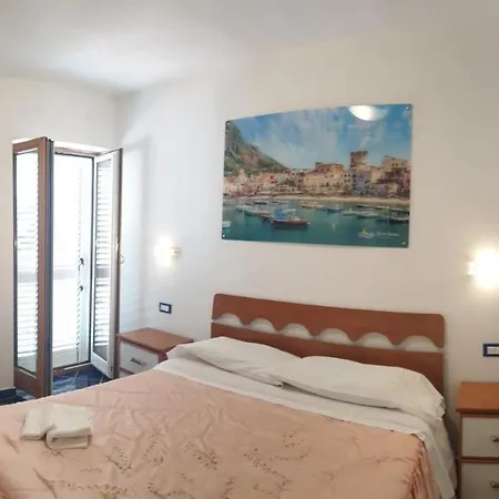 Mareluna Ischia 3* Forio di Ischia