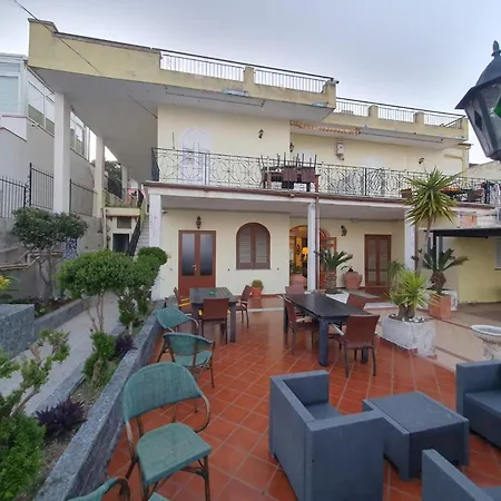 Mareluna Ischia Aparthotel